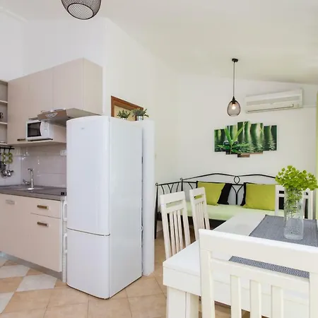 Frgacic Apartamento Baška