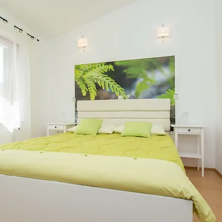 Apartment Frgacic *